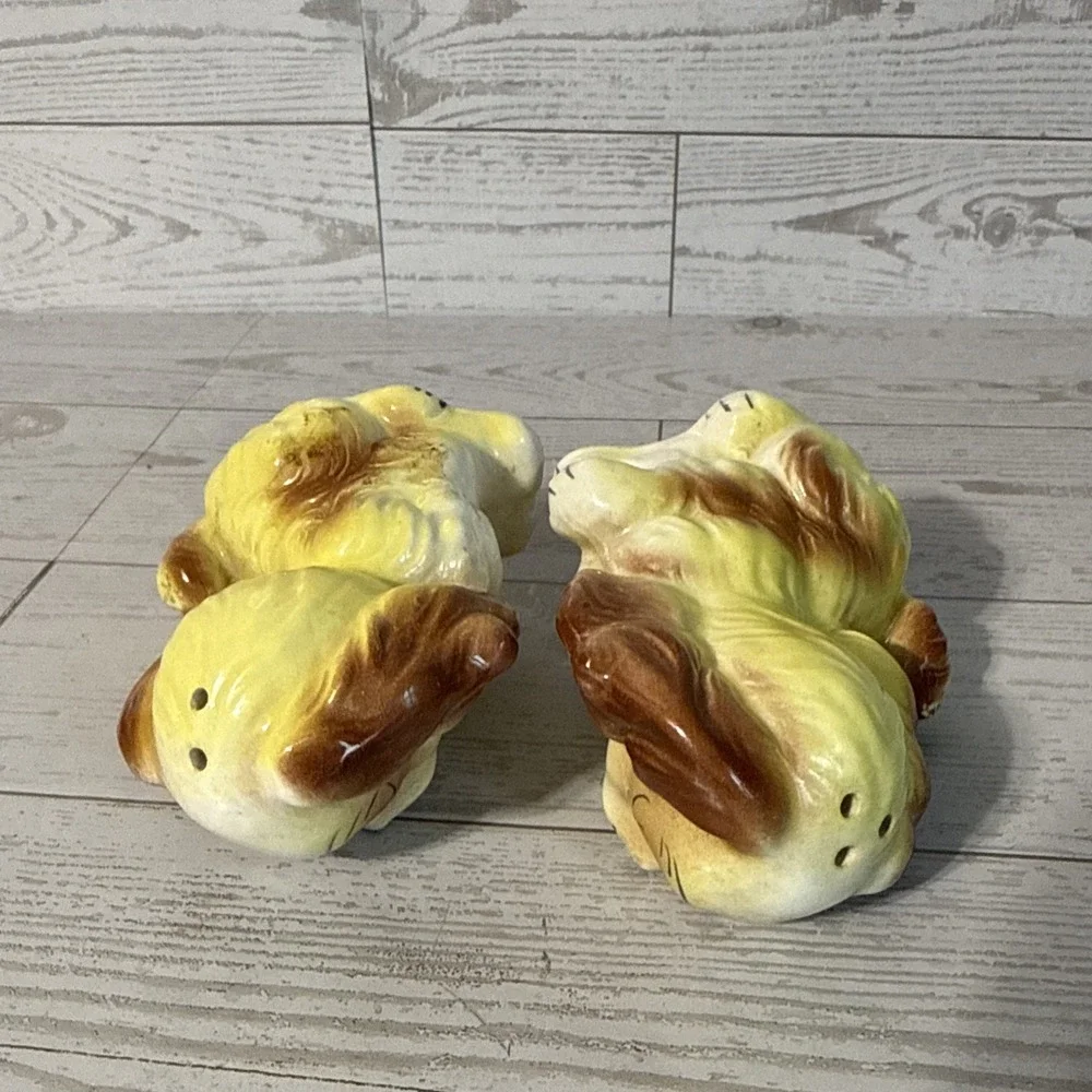 VTG Japan Ceramic Puppy Dog Salt Pepper Shakers Big Eye Cocker Spaniel Pair